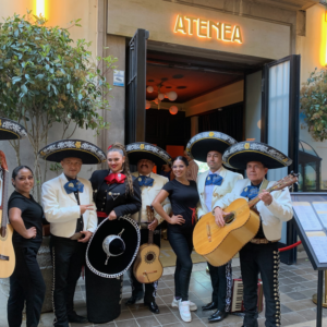 6.- Sexteto de Mariachi