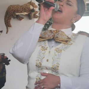 1.- Mariachi en Solitario